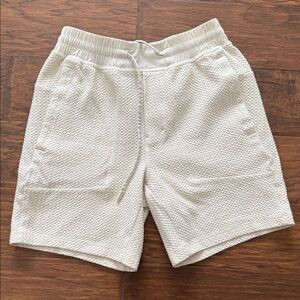 Lululemon Athletica Men's White Textured Athletic Shorts